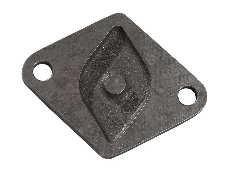 8N-2929: Крышка маслопроводов двигателя, толщина 10 мм