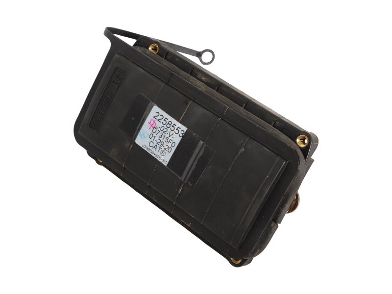 225-8553: 24-полюсный блок предохранителей, используемый в жгуте проводов