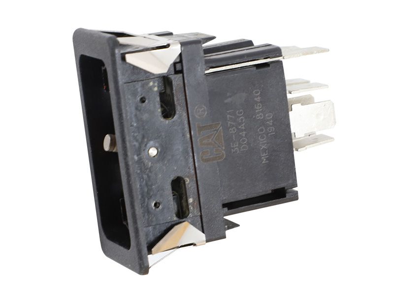 Основной выключатель с подсветкой 24 В с 8 ножевыми клеммами