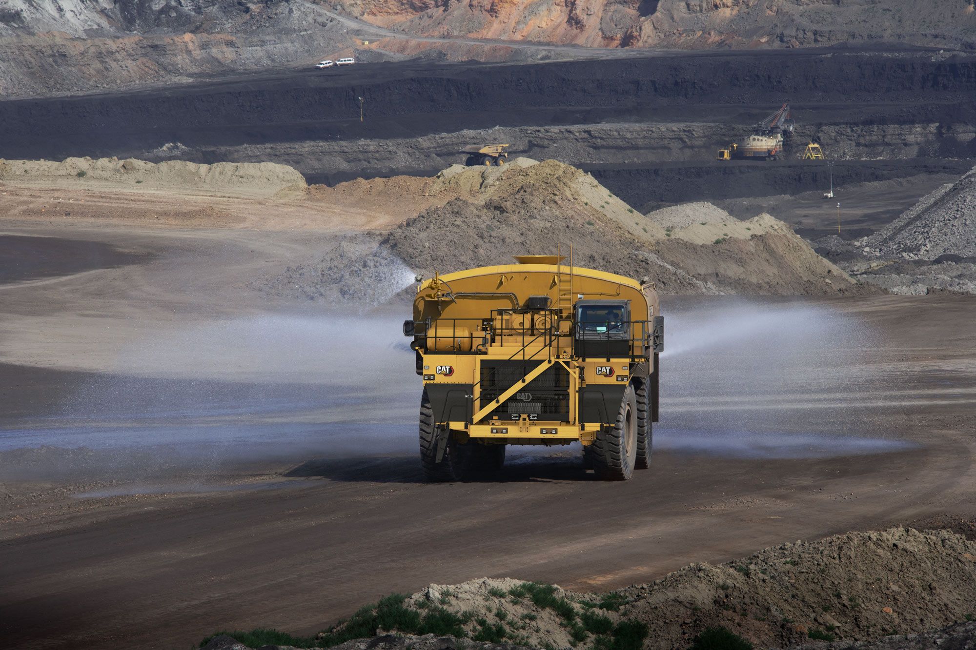 Cat 785D water solutions truck