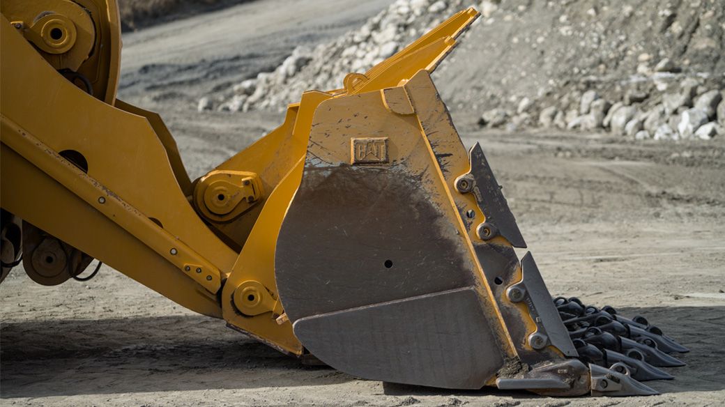 Tip & Adapter Systems for Wheel Loaders
