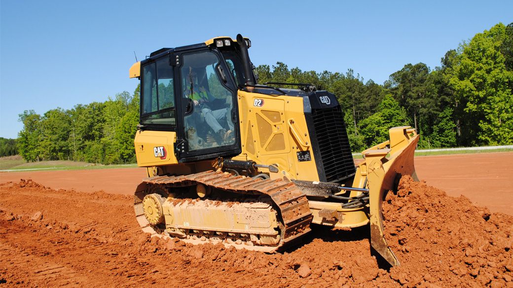 小型推土机用底盘系统