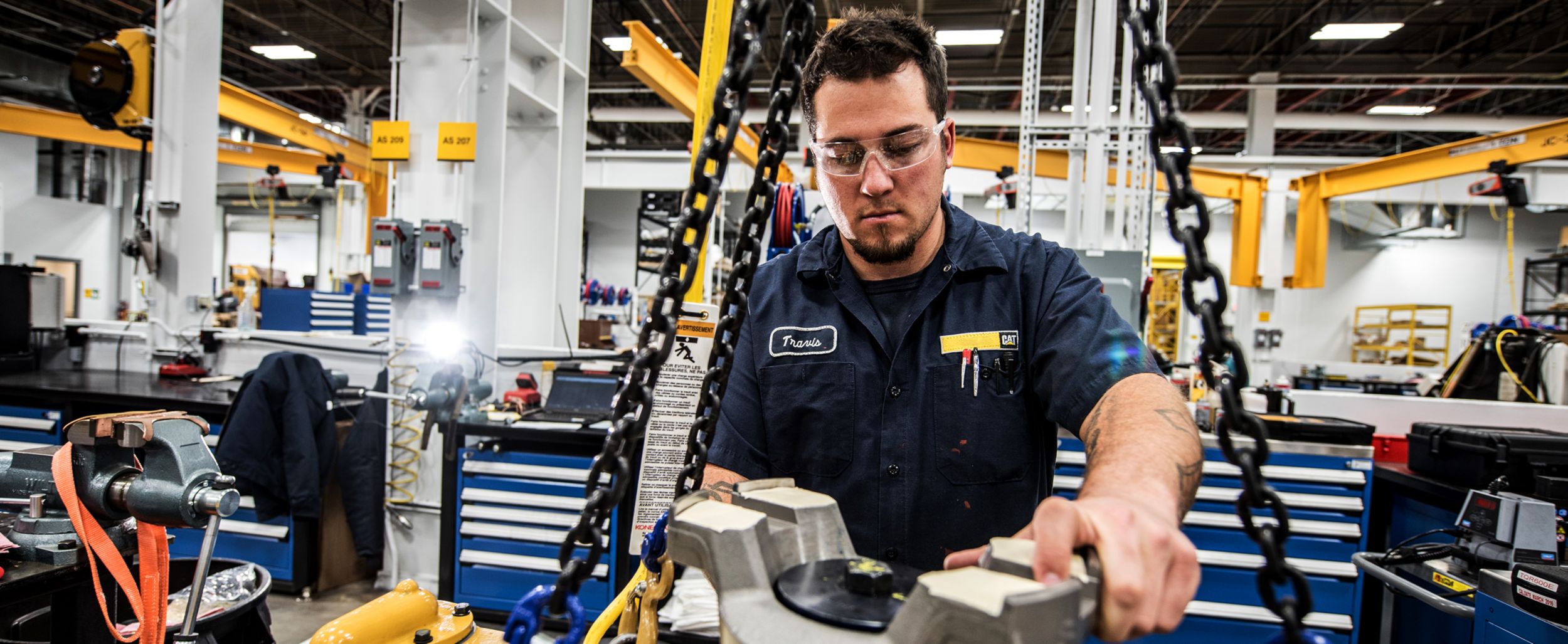 Refurbishing heavy equipment