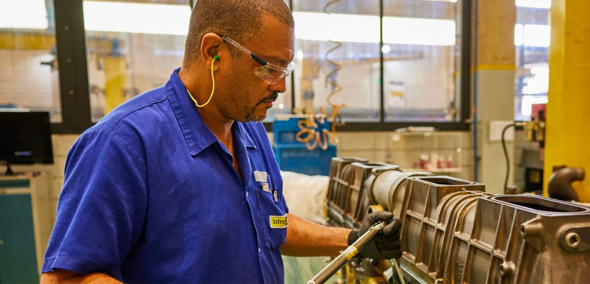 CHOOSE A COMPLETE EXCHANGE AXLE REPLACEMENT