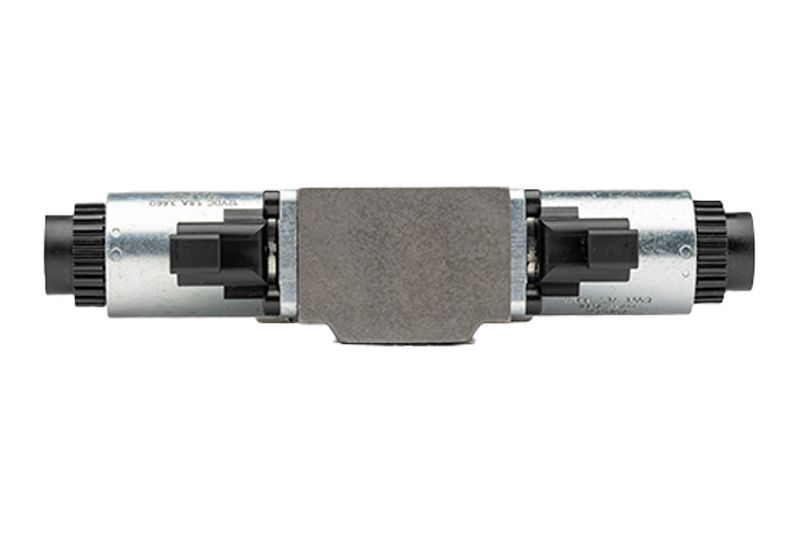 Клапан управления гидронасосом с электромагнитным управлением