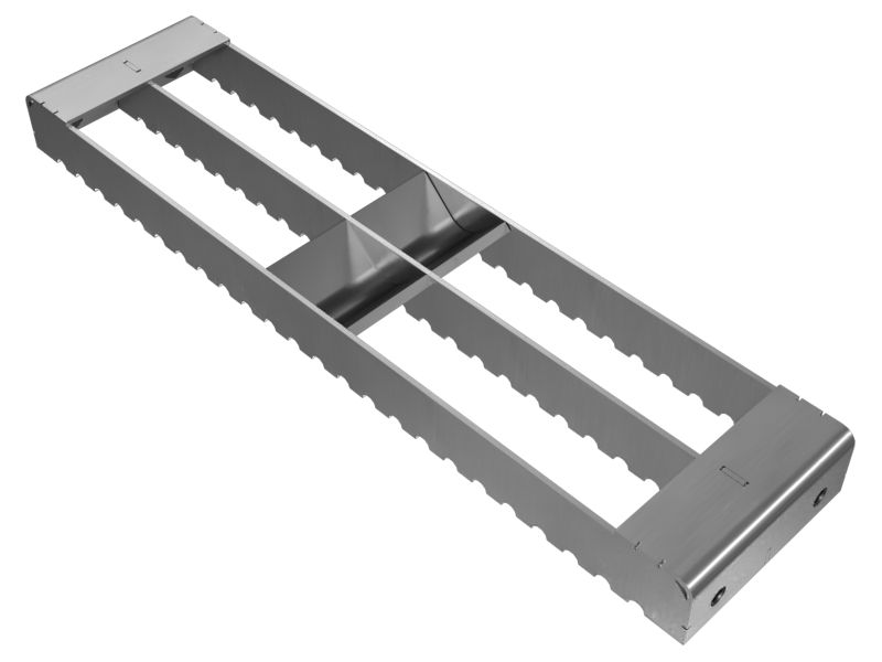 589-6606: Fuel Tank Step