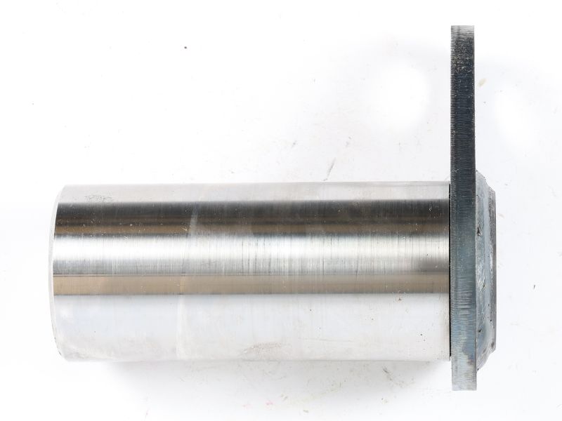 8I-5646: 130 mm délka naklápěcího válce
