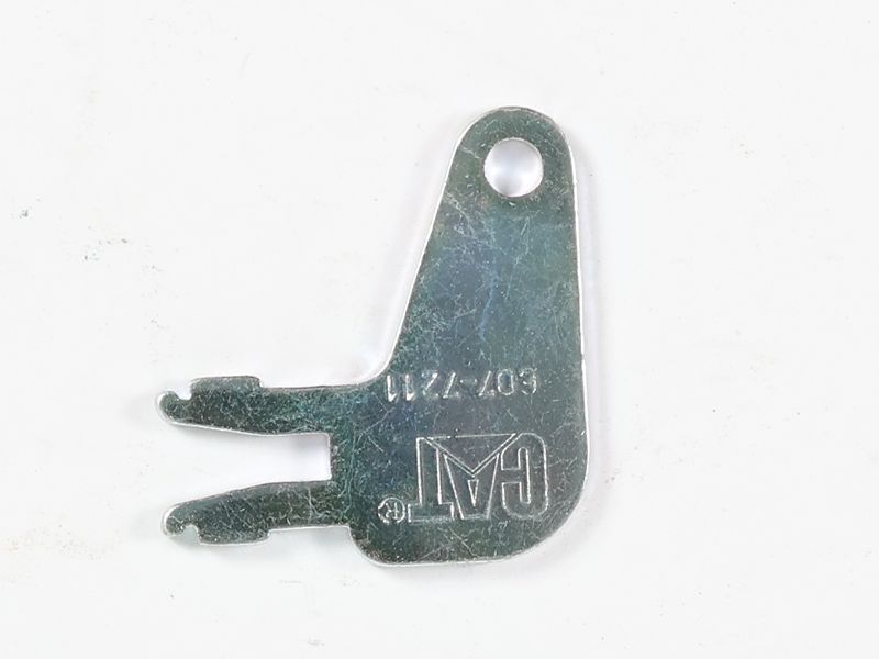 607-7211: Battery Disconnect Switch Key | Cat® Parts Store