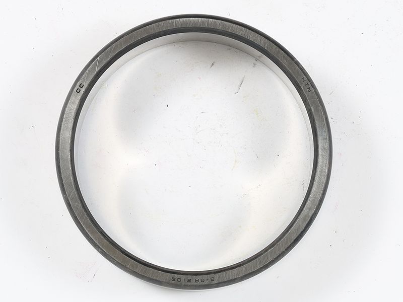8B-2570: PISTA